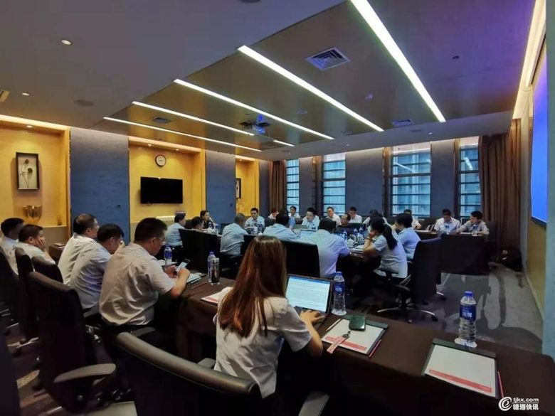家具安装师傅 上门组装 衣柜床书桌